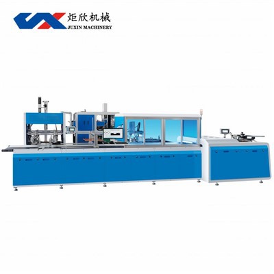 Automatische Maschine für starre Kartons